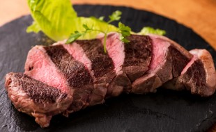 葡萄牛のステーキ